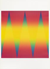 Praca o formie kwadratu, w który zostały wpisane trzy trójkąty, a ich płynnie przechodzące w siebie kolory - od dołu czerwony, żółty i niebieski - są odwrotnością kolorów tła.