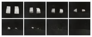 Praca składająca się z ośmiu czarno-białych fotografii ukazujących stopniowo topniejące bryły lodu.