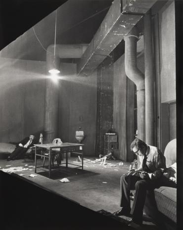  Wojciech Plewiński, Fotos ze spektaklu teatralnego „Emigranci” w reżyserii Andrzeja Wajdy