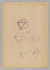 Papier w jedną linię. Lewa krawędź lekko nierówna. 5 rysunków kombinatorycznych układów kwadratu i trójkąta. Jeden rysunek zaznaczony kredką w kolorze magenty. Zaznaczone i opisane niektóre kąty. Obok rysunków matematyczne opisy.