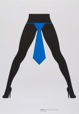Grafika przedstawiająca na białym tle czarne kobiece nogi w butach na obcasie, pomiędzy nogami postaci jako przedłużenie majtek zwisa niebieski krawat.