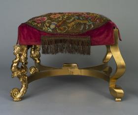 Taboret w stylu Ludwika XV