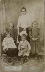 Portret grupowy rodziny Bąkowskich
