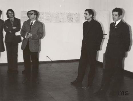 Od lewej red. Gustaw Romanowski (Głos Robotniczy), dyr. Ryszard Stanisławski, Milan Grygar, dr Jacek Ojrzyński (Dział Dokumentacji Naukowej) 
