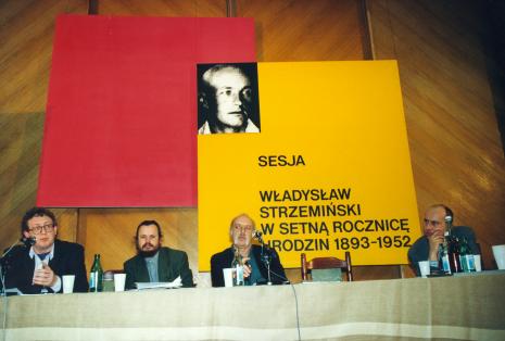 Od lewej dyr. Fritz Bless (Van Reekum Museum Apeldoorn), dr Piotr Piotrowski, prof. Andrzej Turowski (Uniwersytet w Djion), dyr. Jaromir Jedliński (ms)