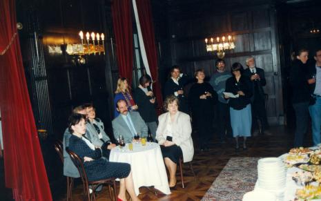 Uczestnicy bankietu w sali balowej Muzeum Pałacu Herbsta