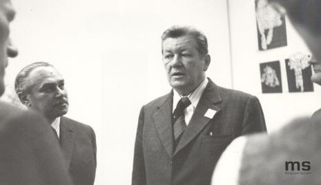 Od lewej Ryszard Brudzyński (wicedyrektor ms), Włodzimierz Pośpiech (kierownik Wydziału Kultury i Sztuki RN m. Łodzi), Lucjan Motyka  (kierownik Wydziału Kultury KC PZPR)