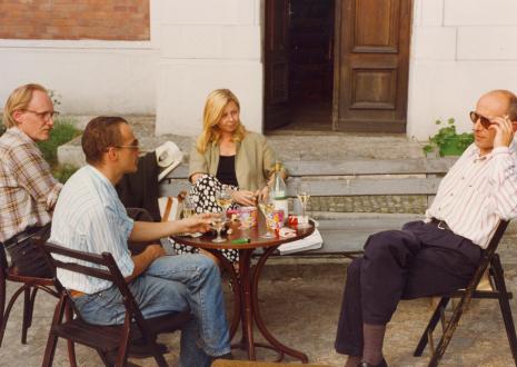 Od lewej Peter Schejdahl, Jan Trzupek (Dział Realizacji Wystaw), Maria Morzuch (Dział Sztuki Nowoczesnej), dyr. Jaromir Jedliński