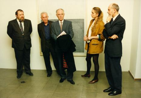 Od lewej Miron  Gordon (ambasador Izraela w Polsce), Moshe Kupferman, Yona Fischer (kurator, Tel Aviv Museum of Art), tłumaczka, dyr. Jaromir Jedliński (ms)