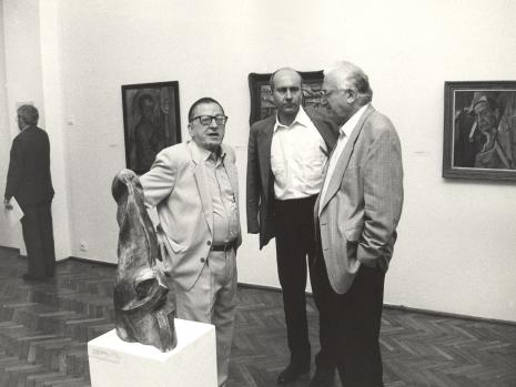 Od lewej Ryszard Stanisławski - wieloletni dyrektor Muzeum Sztuki, dyr. Jaromir Jedliński (ms), dyr. Marc Scheps (Ernst-Ludwig Museum)