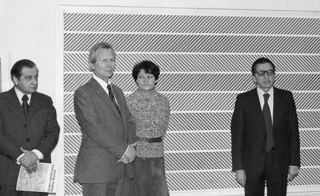 Od lewej Mieczysław Ptaśnik (MKiS), dr James Herbert (dyrektor The British Council), tłumaczka i sekretarka dr Herberta, dyr. Ryszard Stanisławski