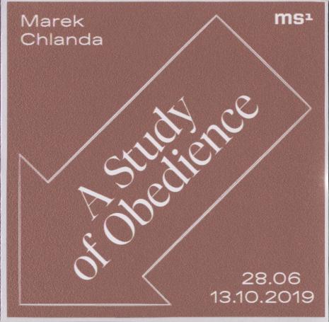 [Naklejka promocyjna] Marek Chlanda. Study of Obedience 28.06-13.10.2019.
