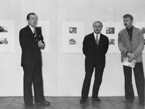 Od lewej dr inż. Jakub Chojnacki (prezes Towarzystwa Naukowego Płockiego), Ryszard Brudzyński (wicedyrektor ms), Mieczysław Pracuta (Wojewódzki Konserwator Zabytków)