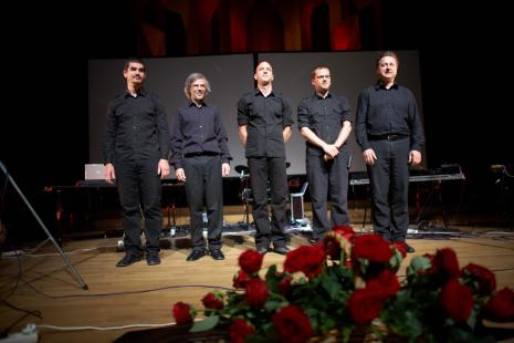 Laibach po koncercie, od lewej: Luka Jamnik, Iztok Turk, Janez Gabrič, Sašo Vollmayer, Ivan Novak