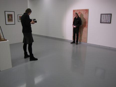Aleksandra Panisko i Zbigniew Libera podczas kręcenia zdjęć do Przewodnika po sztuce