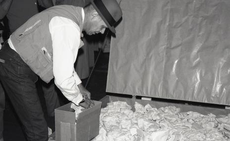 Joseph Beuys w pakowni na parterze ms