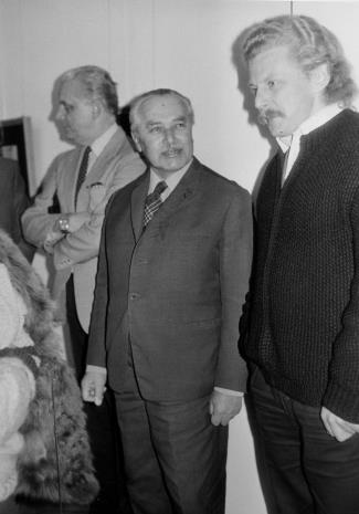 Od lewej architekt Bolesław Kardaszewski (Politechnika Łódzka), Ryszard Brudzyński (prezes Federacji Stowarzyszeń Kulturalnych), Urlich Krempel (Museum Folkwang, Essen)