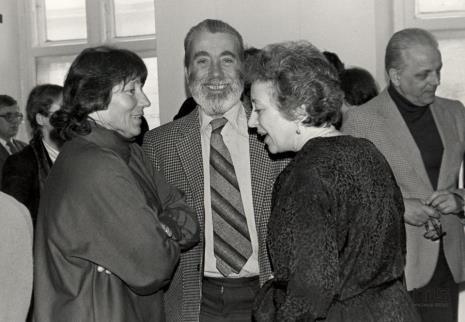 Magdalena Abakanowicz, Jan Kosmowski (mąż artystki), Eva Rubinstein, z prawej architekt Bolesław Kardaszewski (Politechnika Łódzka)