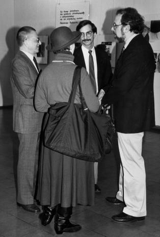Dyr. Ryszard Stanisławski i Eva Rubinstein w rozmowie z przedstawicielami Art Institute of Chicago