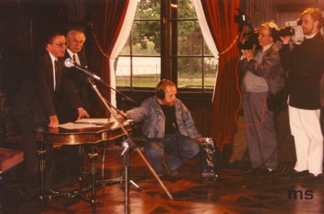 Od lewej dyr. Ryszard Stanisławski (ms), Ryszard Brudzyński (były wicedyrektor MS), dźwiękowiec TVP Łódź, x, Dariusz Gąsowski (TVP Łódź)