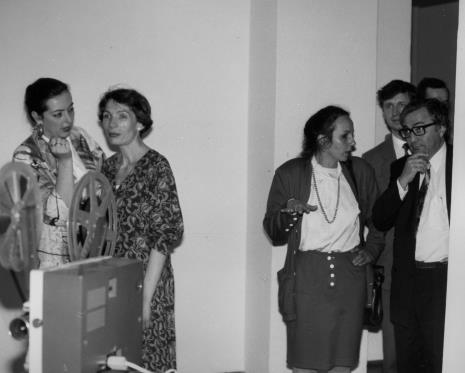 Od lewej red. Beata Szuszwedyk (TVP), Anna Saciuk-Gąsowska (Dział Sztuki Nowoczesnej), Odile Plassard (Musée d’Art Contemporain, Lyon), Vahne Muradian (wicemer Lyonu), z tyłu Grzegorz Palka (prezydent Łodzi)
