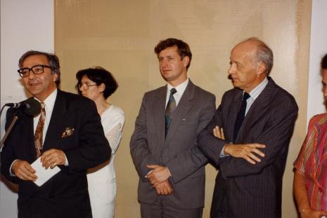Przemawia wucemer Lyonu Vahne Muradian, obok Grzegorz Palka (prezydent Łodzi) i ambasador Francji Alain Bry