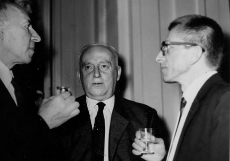 Od lewej Michael Seuphor, prof. Juliusz Starzyński, dyr. Ryszard Stanisławski