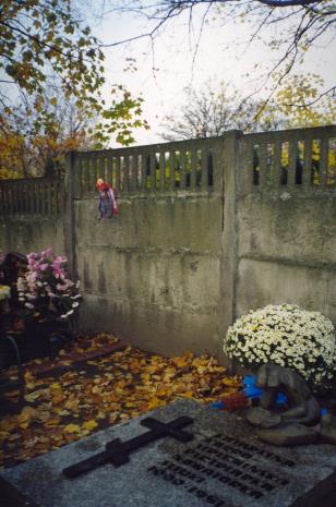 Grób Katarzyny Kobro na prawosławnym cmentarzu na Dołach w Łodzi