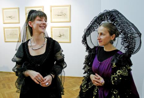 Karolina Jabłońska i Małgorzata Wiktorko (Dział Edukacji)