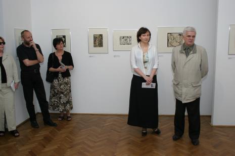 Od lewej dyr. Mirosław Borusiewicz (ms), x, kuratorka wystawy Paulina Kurc-Maj (Dział Sztuki Nowoczesnej), Jacek Ojrzyński (wicedyrektor ms)