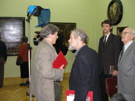 Od lewej red. Gustaw Romanowski, red. Marian Miszalski, red. Piotr Grobliński, x