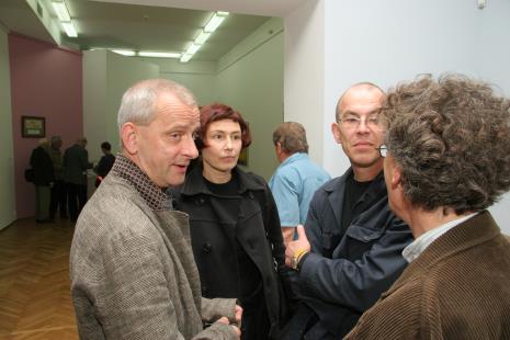 Od lewej Janusz Głowacki (Galeria 86 w Łodzi), artyści Ewa Kulasek i Alexander Honory; Grzegorz Musiał (Galeria 86 w Łodzi)