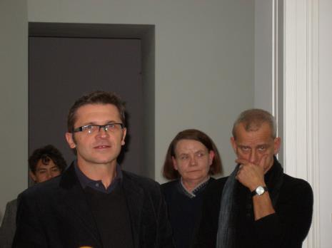 Od lewej dyr. Jarosław Suchan (ms), Zenobia Karnicka (Dział Sztuki Nowoczesnej), Janusz Głowacki (Galeria 86 w Łodzi)
